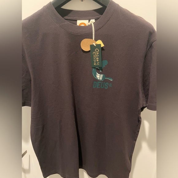 NWT DEUS Customs Ex Machina Surfboards Sz Small Dark Gray S/S New California - Picture 2 of 3